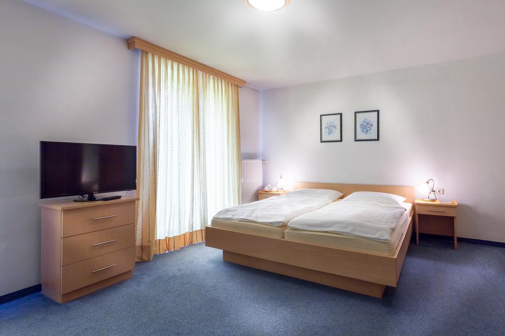 Pension Gstrein バート・ホーフガシュタイン 部屋 写真